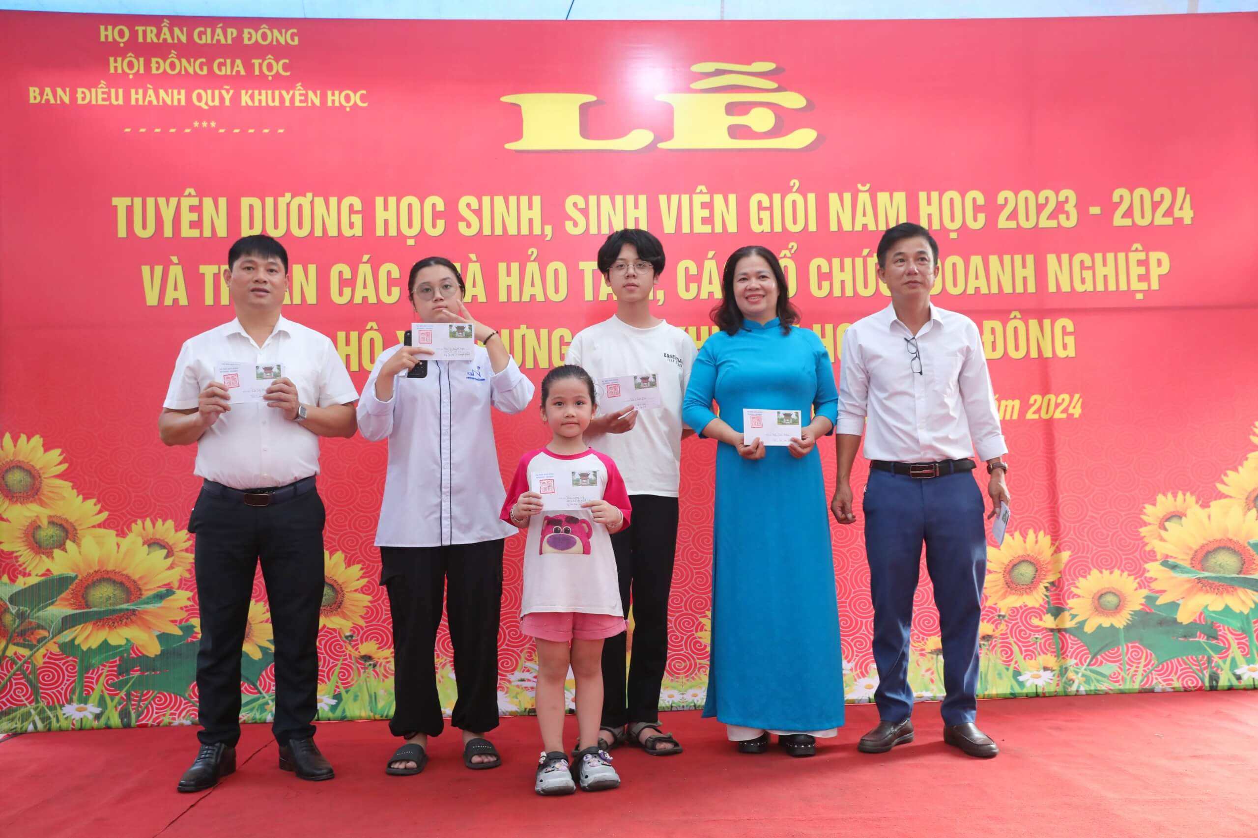 Tôn vinh giá trị học tập